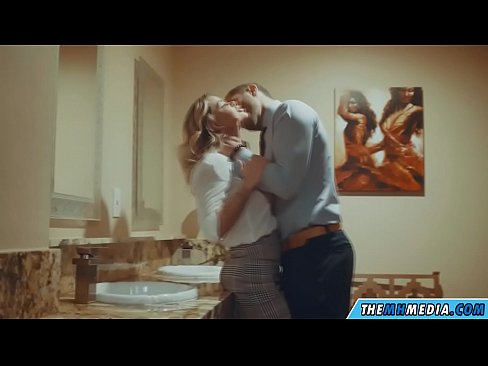 ❤️ Вақте ки як малламуй busty шумо дар як ҳоҷатхона ҷамъиятӣ seduces ☑ Синси босифат дар порно tg.cutebento.top
